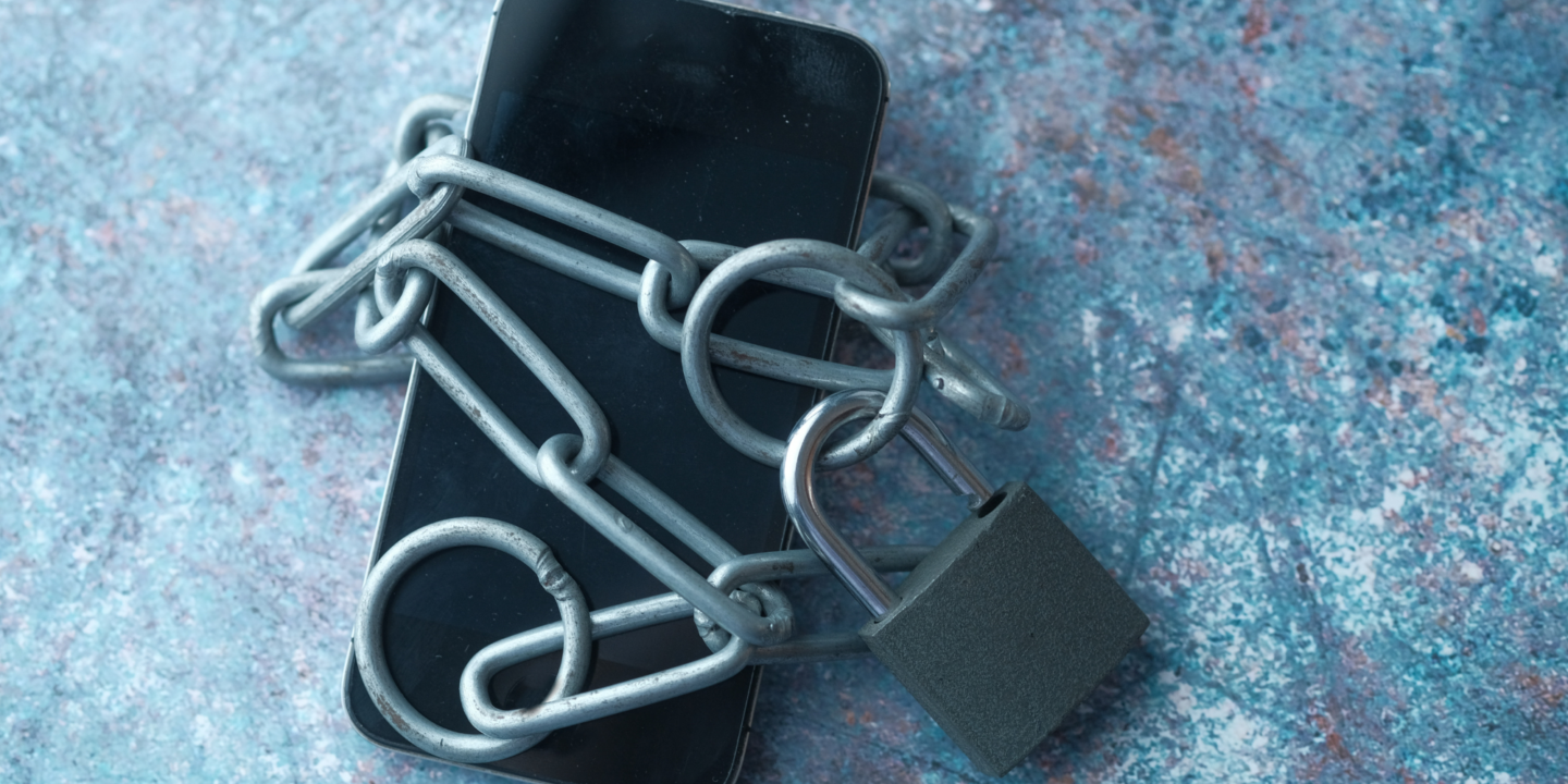 Locked Phone, World of Issues: The Push for Cell Phone Unlocking